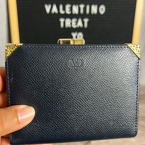 COPY - Valentino Garavini Vintage Wallet - Picture 10 of 10